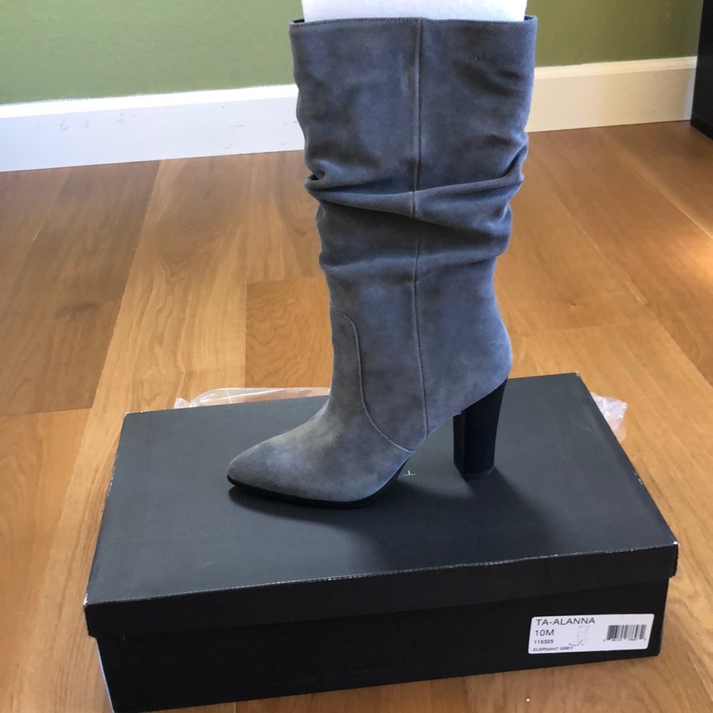 Tahari Alanna heeled boots - size 10, NWB
